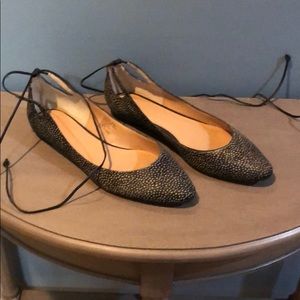 Women’s flats